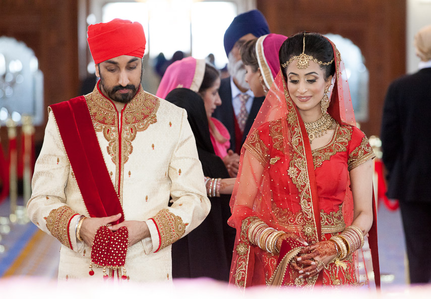 Female Asian Wedding Photographer for Sikh Wedding Ceremony